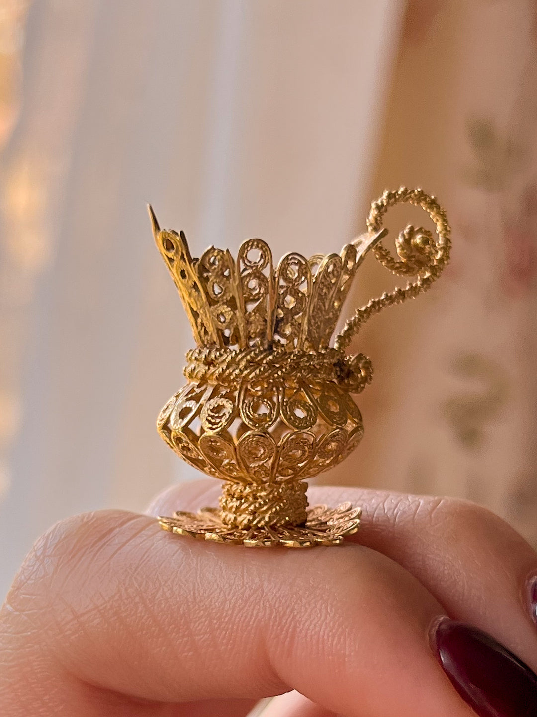 Extremely Rare Late 18th Century Archaeological Revival Pendant in 18ct