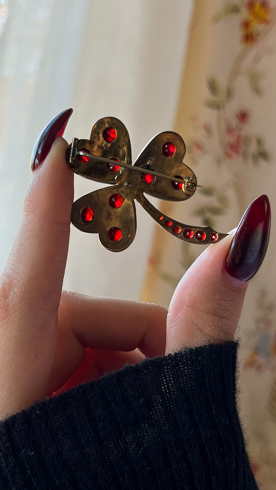 Delightful Edwardian Clover Brooch with Bohemian Garnets