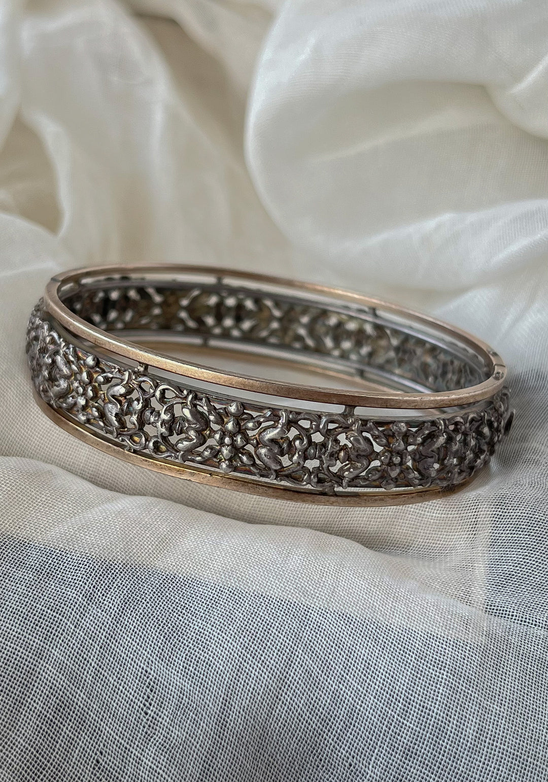 German Renaissance Revival Bangle in Sterling and 9ct Pink Gold