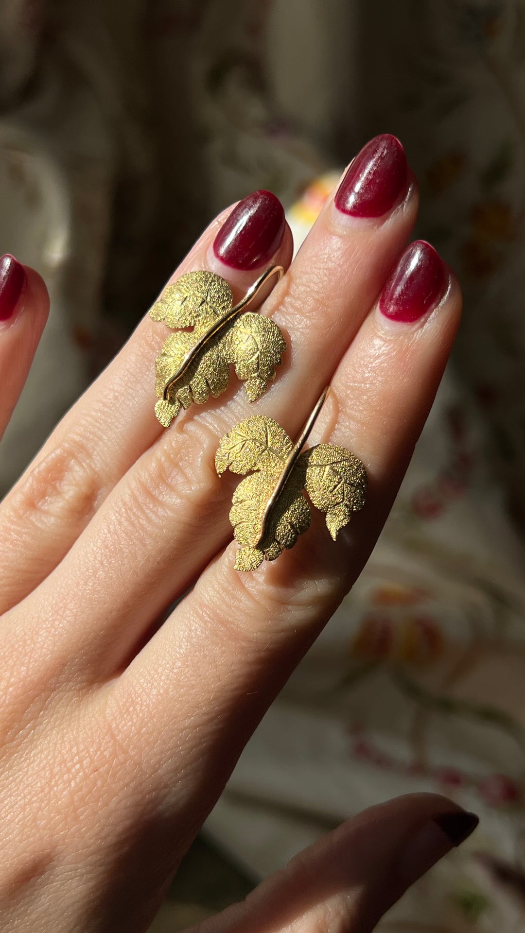 Wonderful Pair of 14ct Leaf Earrings