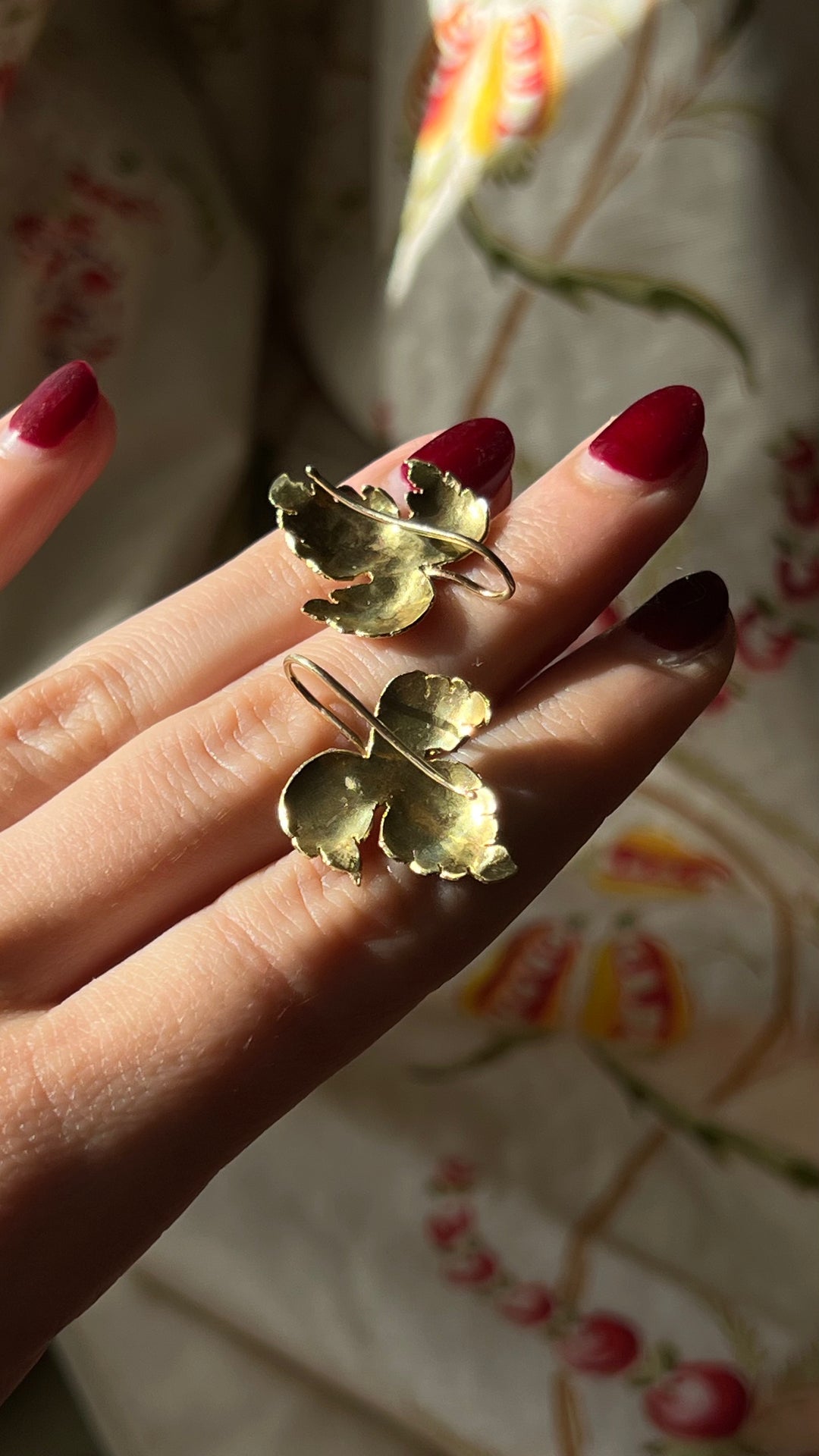 Wonderful Pair of 14ct Leaf Earrings
