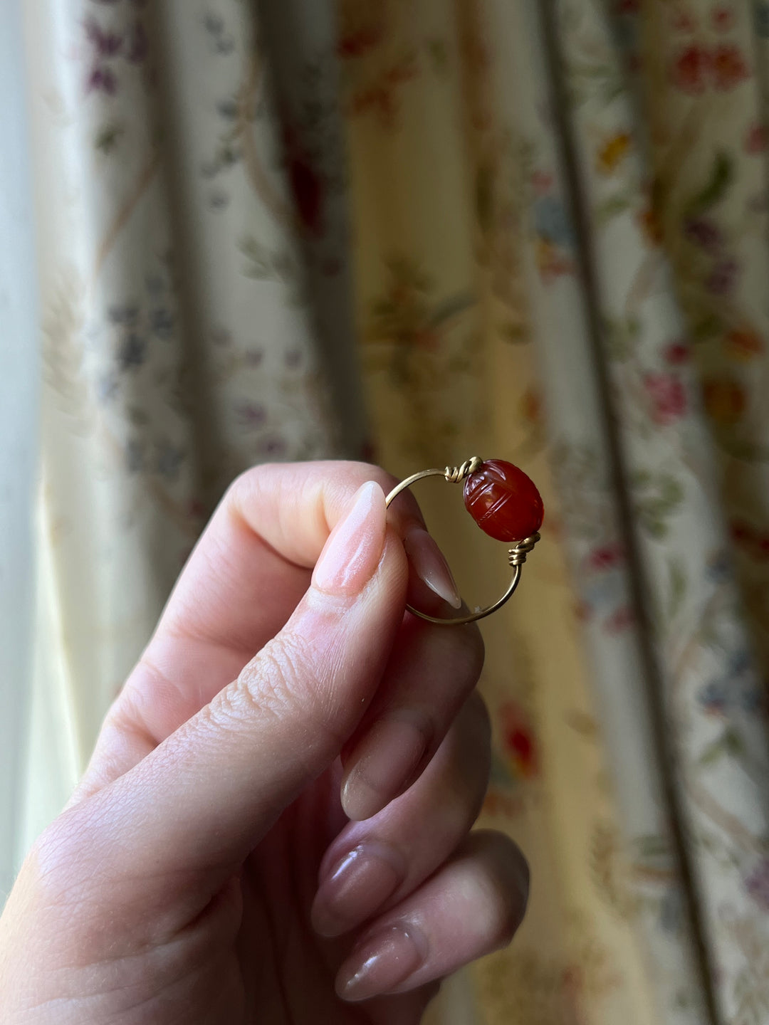 19th C Egyptian Revival Carnelian Scarab Specimen Ring With 3 Ribbons