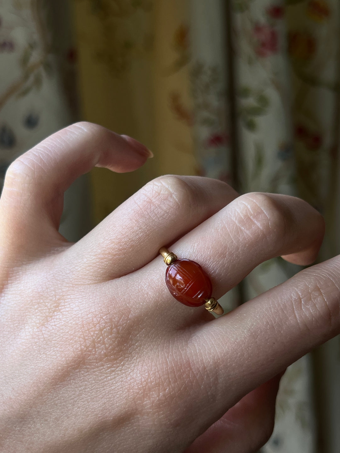 19th C Egyptian Revival Carnelian Scarab Specimen Ring With 3 Ribbons