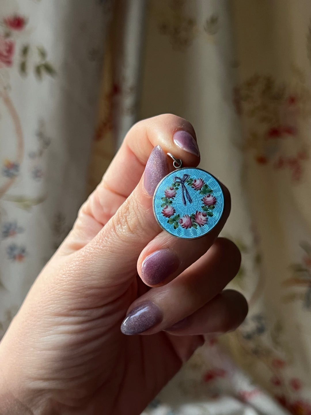 Gorgeous Late 19th, Early 20th C English Love Token in Enamel