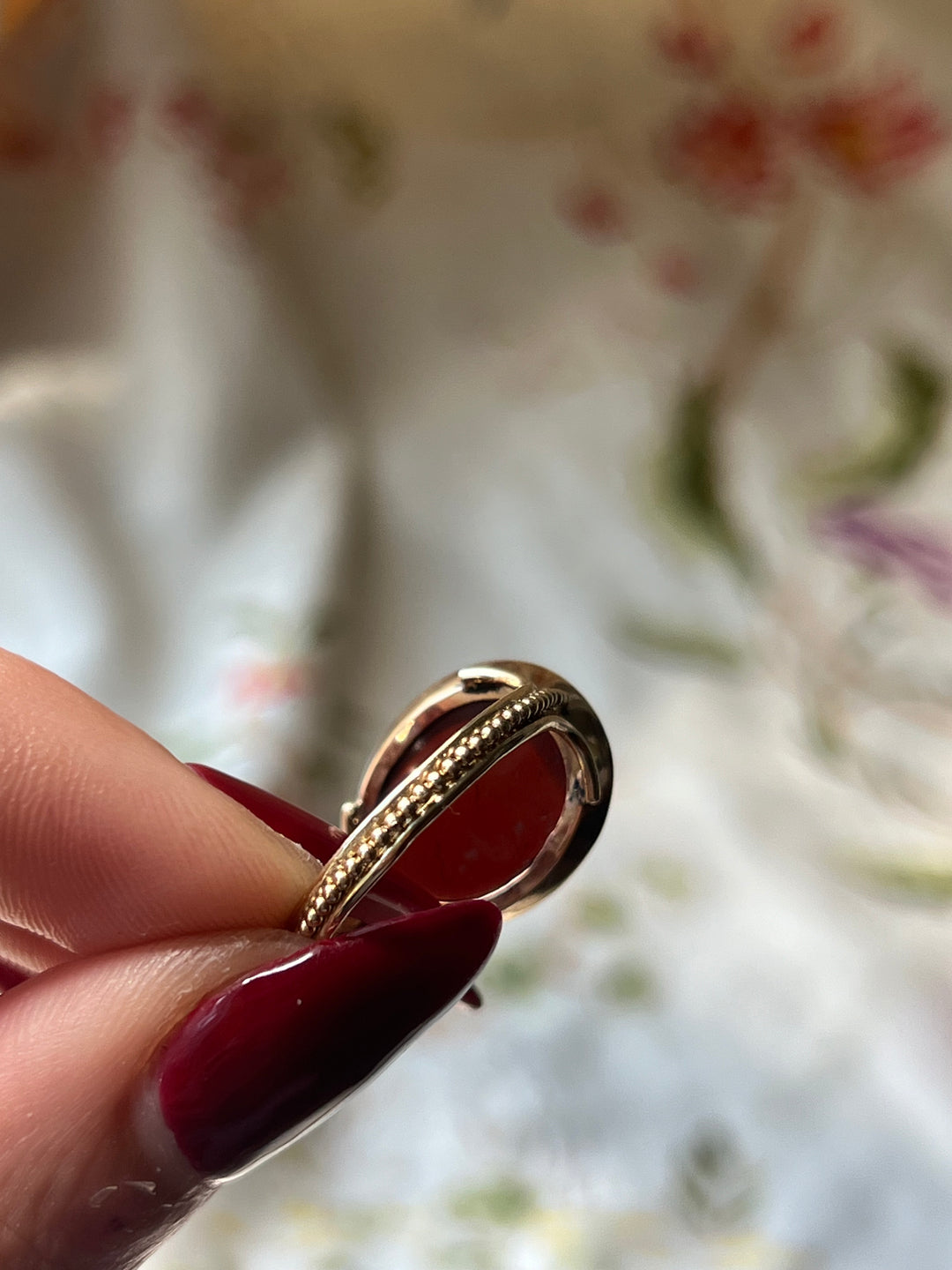 Lion Intaglio Ring in 18ct