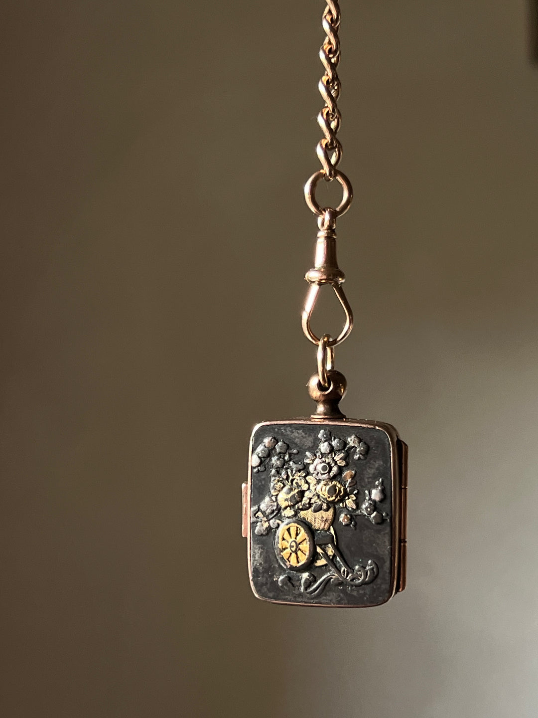 Shakudo Locket in 9ct Gold Circa 1890