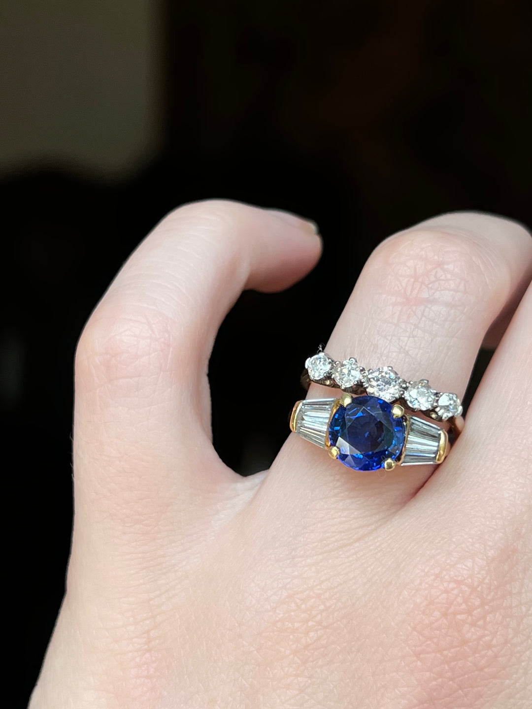 Outstanding Sapphire + Diamond Ring in 18ct