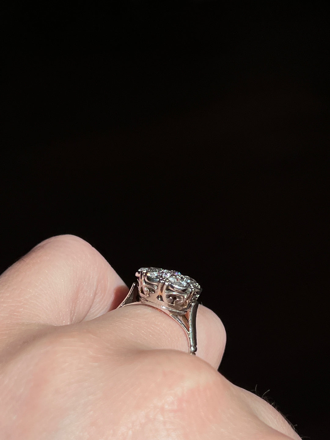 Gorgeous Post Deco Platinum and Diamond Daisy Ring