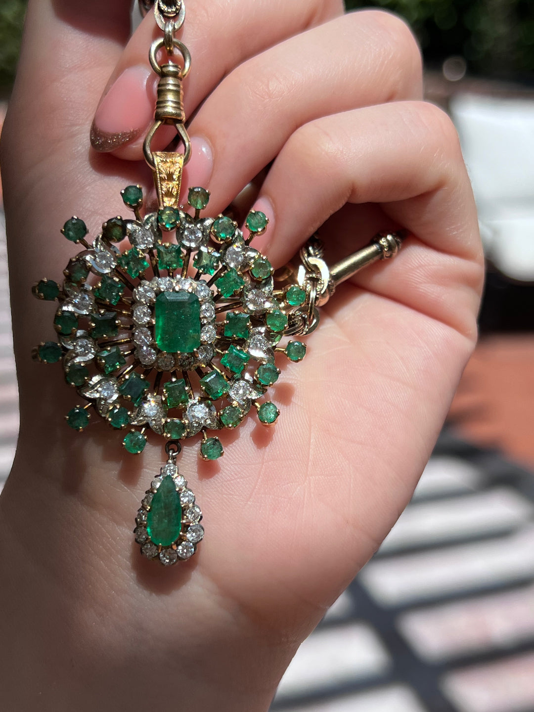 Superb Early 20th C Diamond & Emerald Brooch/Pendant