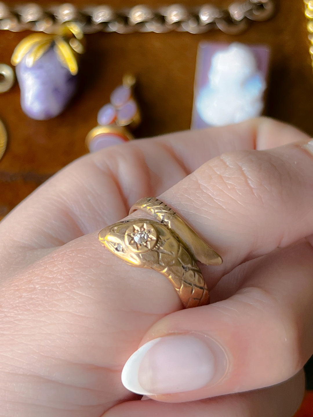 Gorgeous 9k Serpent With Diamond Head & Eyes