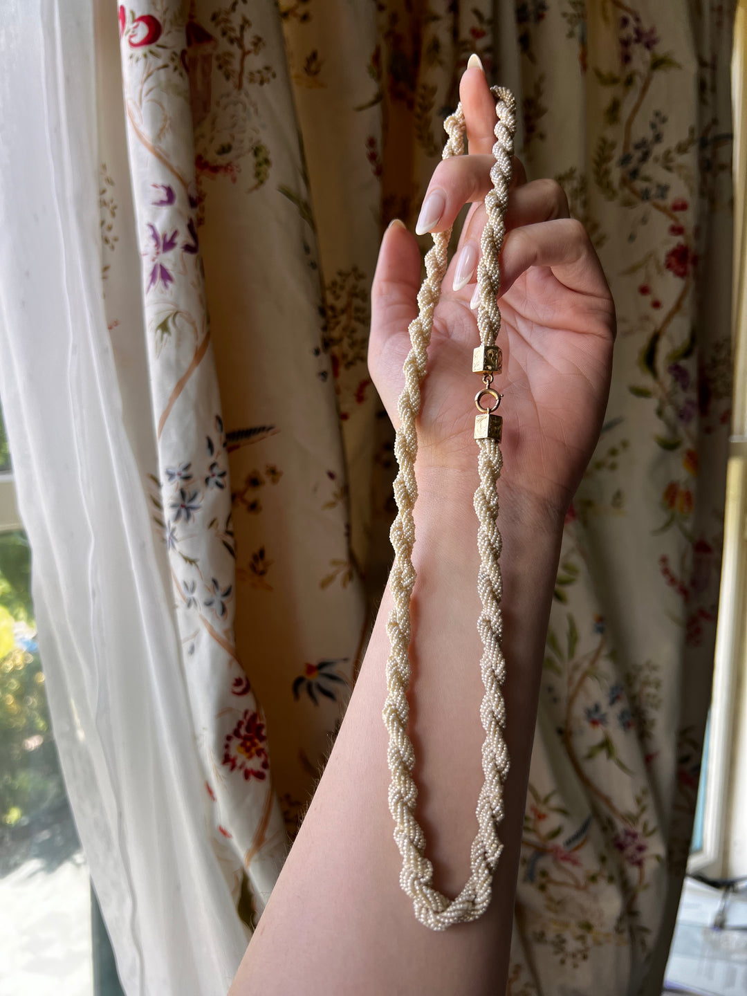 Extraordinarily Chic Pearl “Rope” Chain Circa 1840