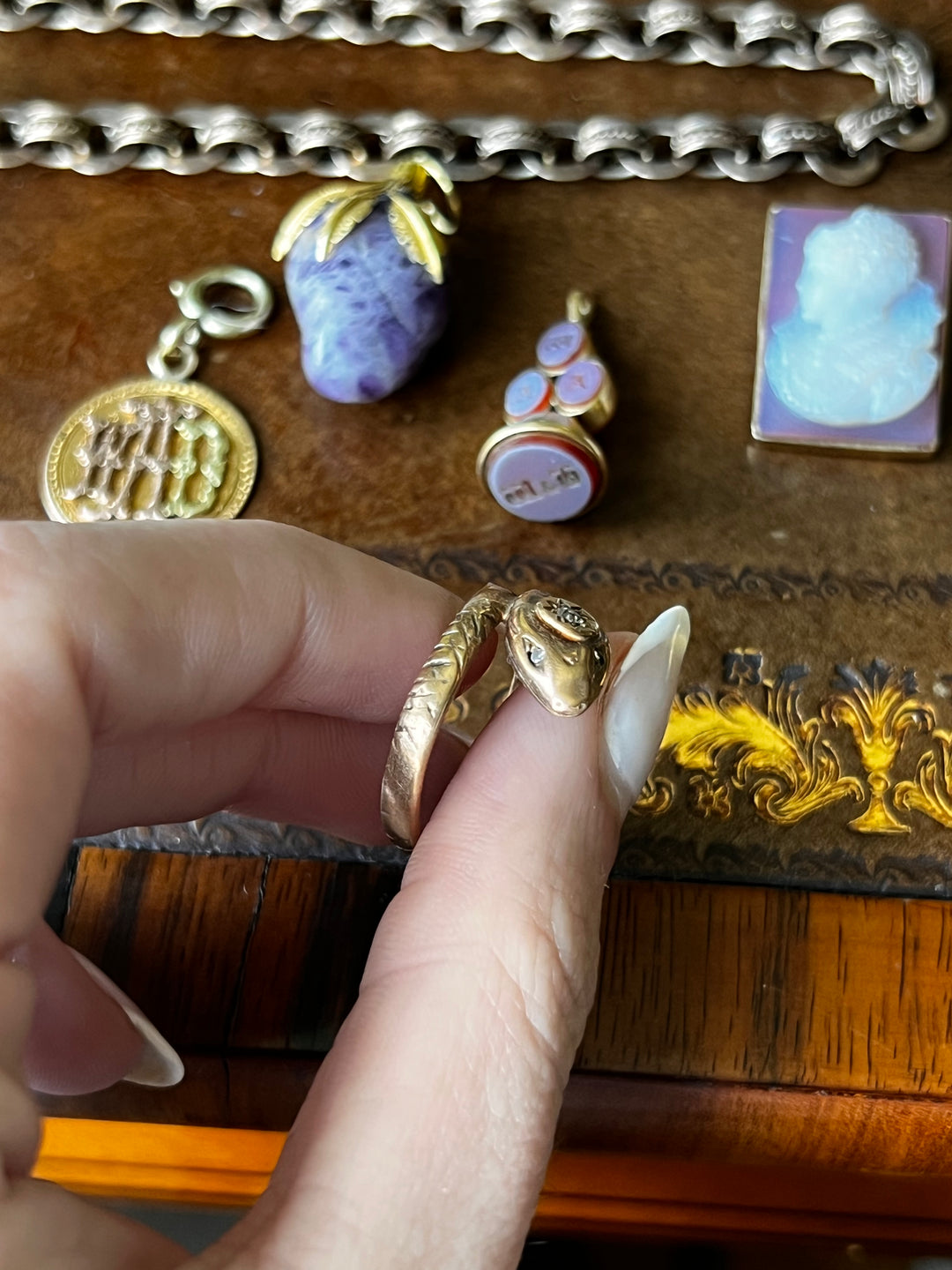 Gorgeous 9k Serpent With Diamond Head & Eyes