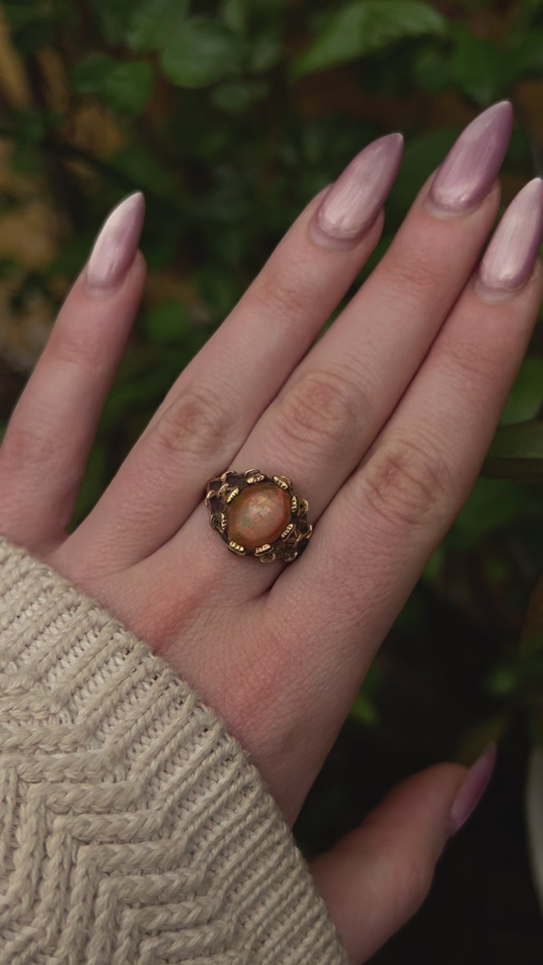Superb Vintage Opal Ring in 18ct Signed Italy