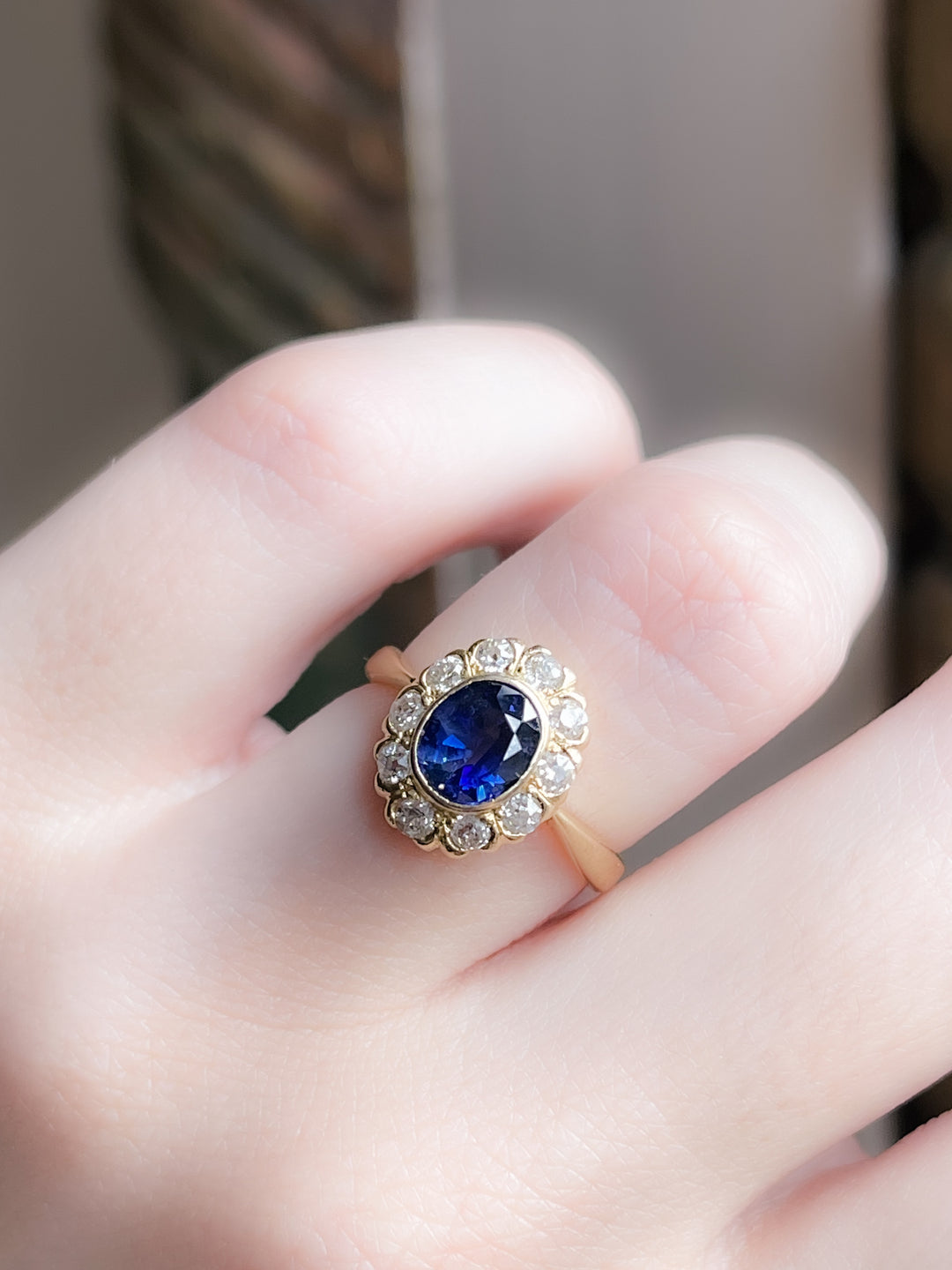 Outstanding Sapphire and Diamond Ring