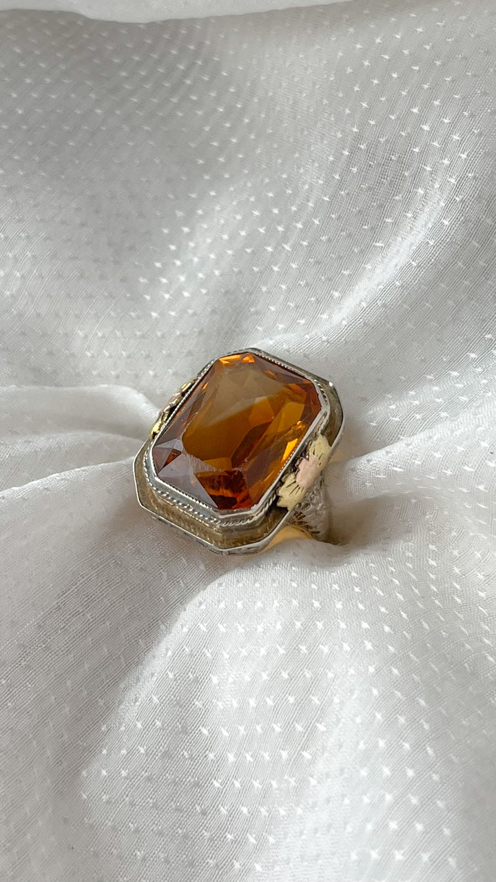 Art Deco Citrine cocktail ring in White and Yellow Gold