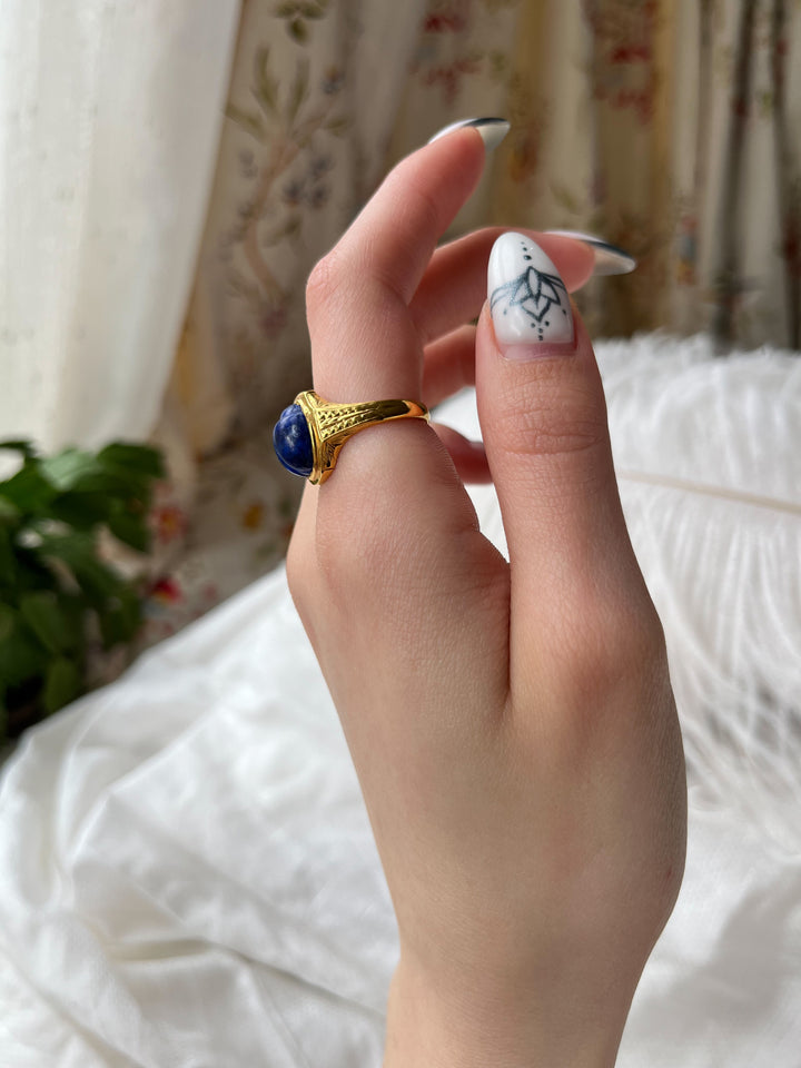 14ct Yellow Gold Art Deco Lapis Scarab Ring