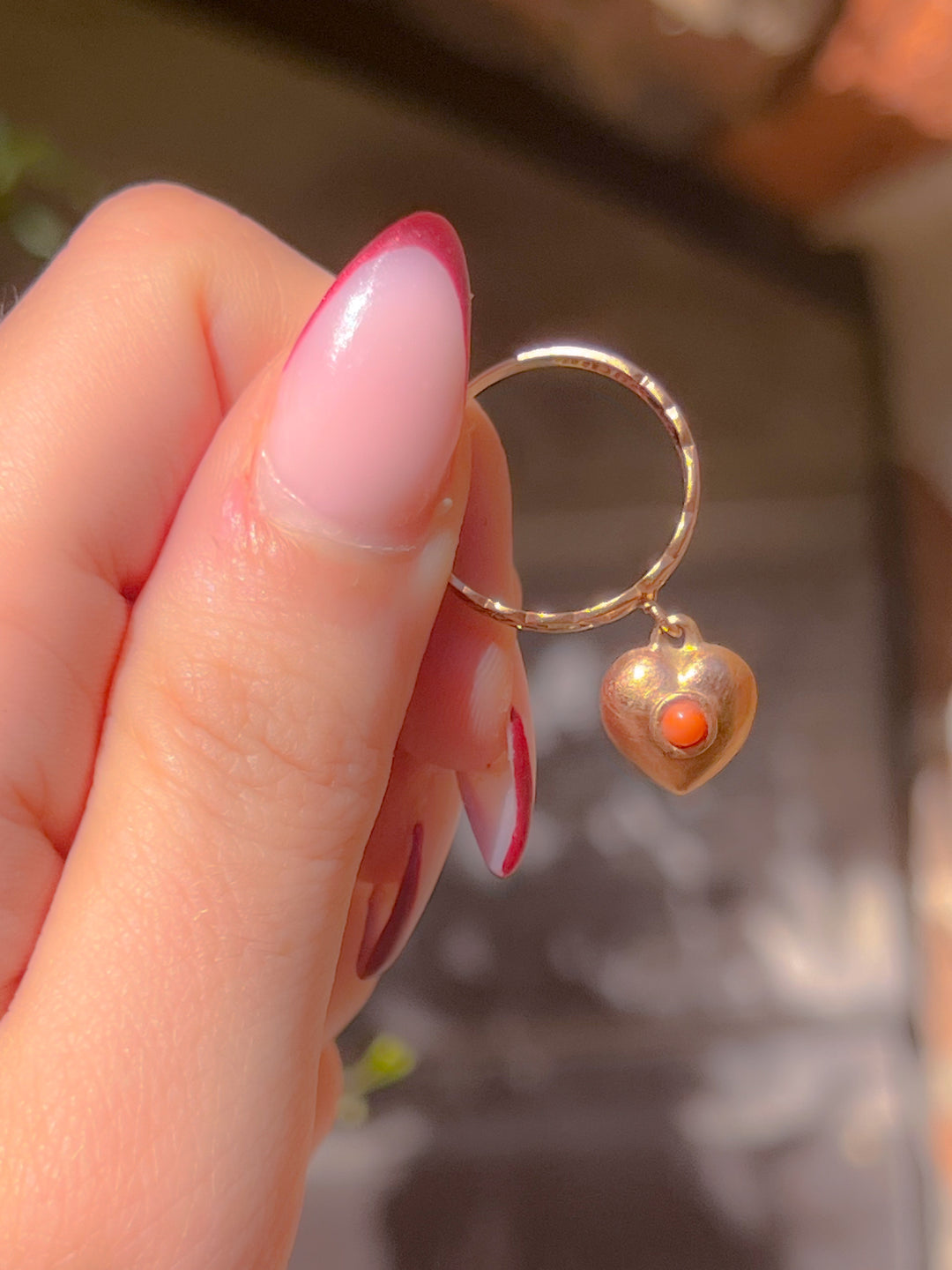 Gorgeous 9ct Coral Heart Charm Ring