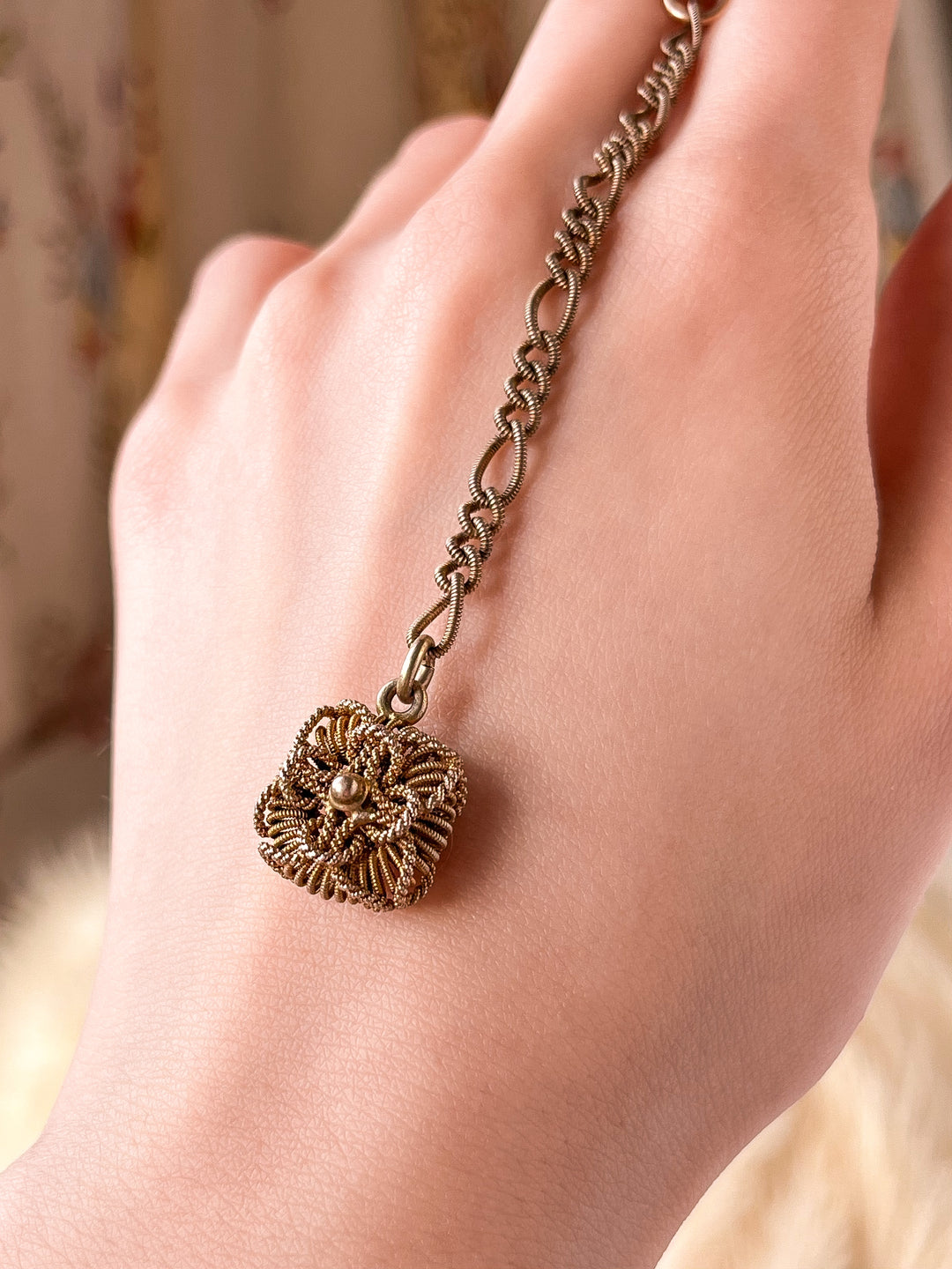 Darling 14ct Floral Watch Fob