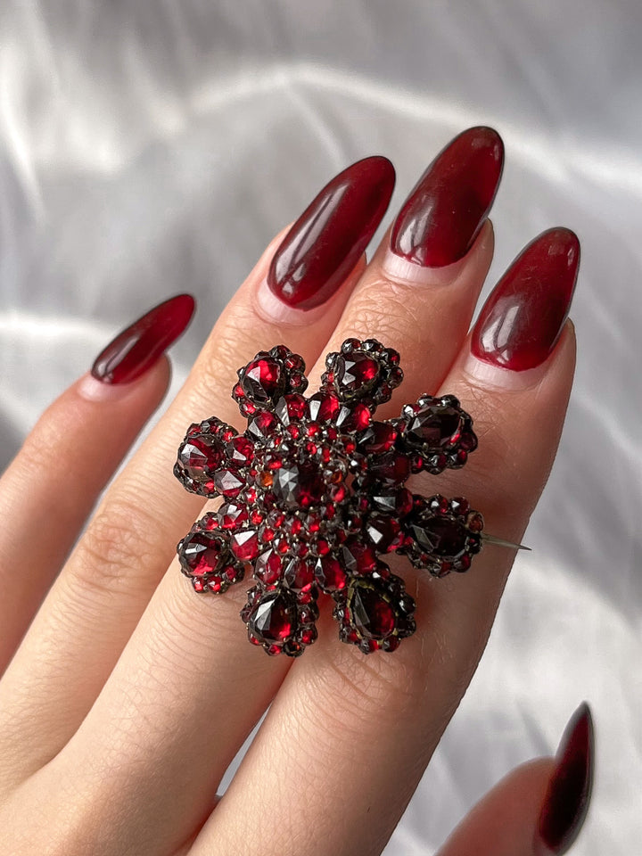 Beautiful Bohemian Garnet Brooch C. 1890