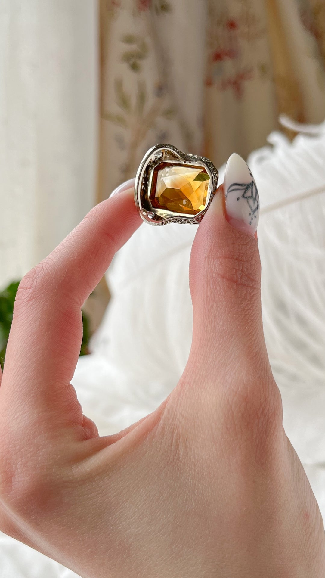 Art Deco Citrine cocktail ring in White and Yellow Gold