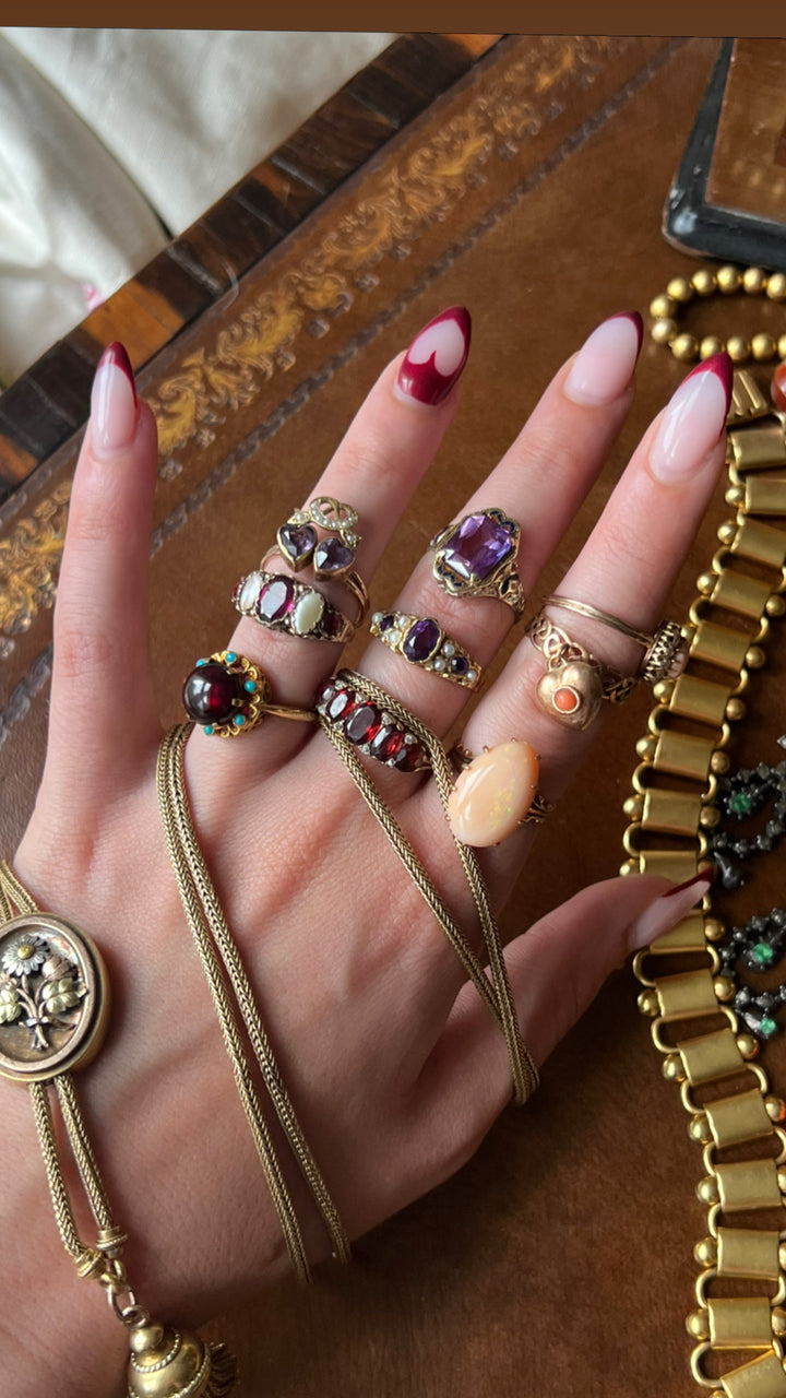 Vintage Diamond and Garnet Ring in 9ct