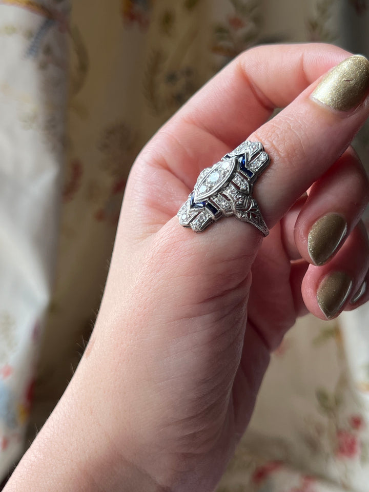 Delicate Art Deco 18k and Diamond Ring