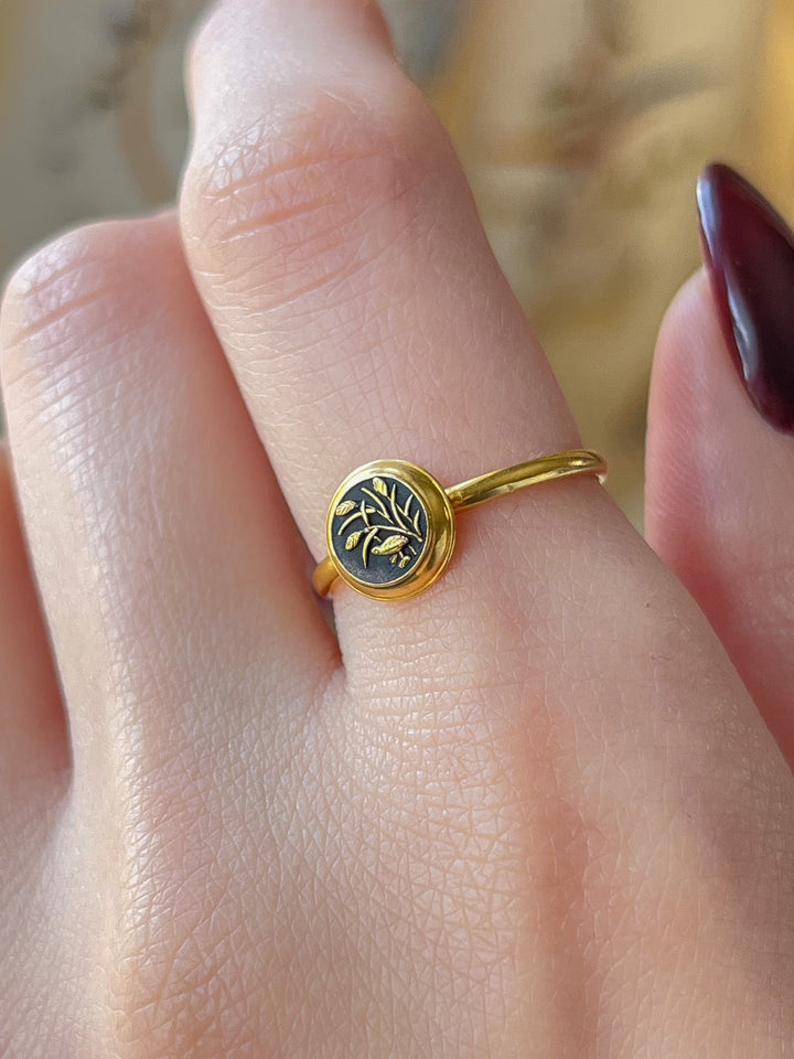 Exceptional 22ct Japanese Shakudo Conversion Ring