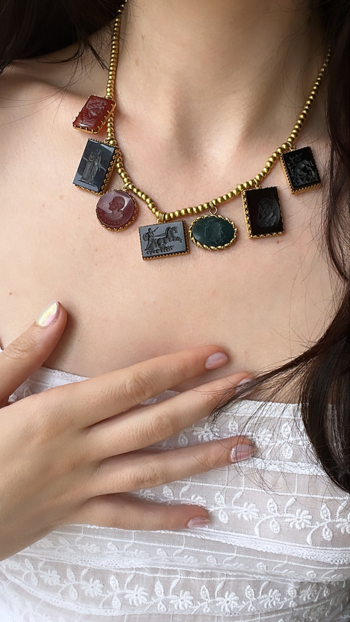 Stunning 18ct Antique Bead and Intaglio Collar Chain
