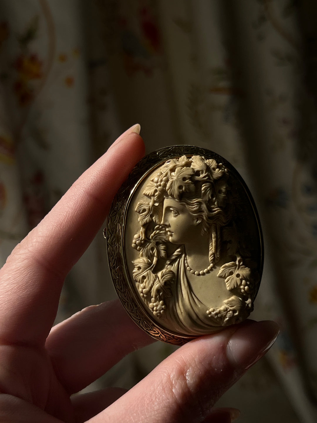 Exceptional Lava Cameo of Ariadne in 14ct with Grapes and Vines