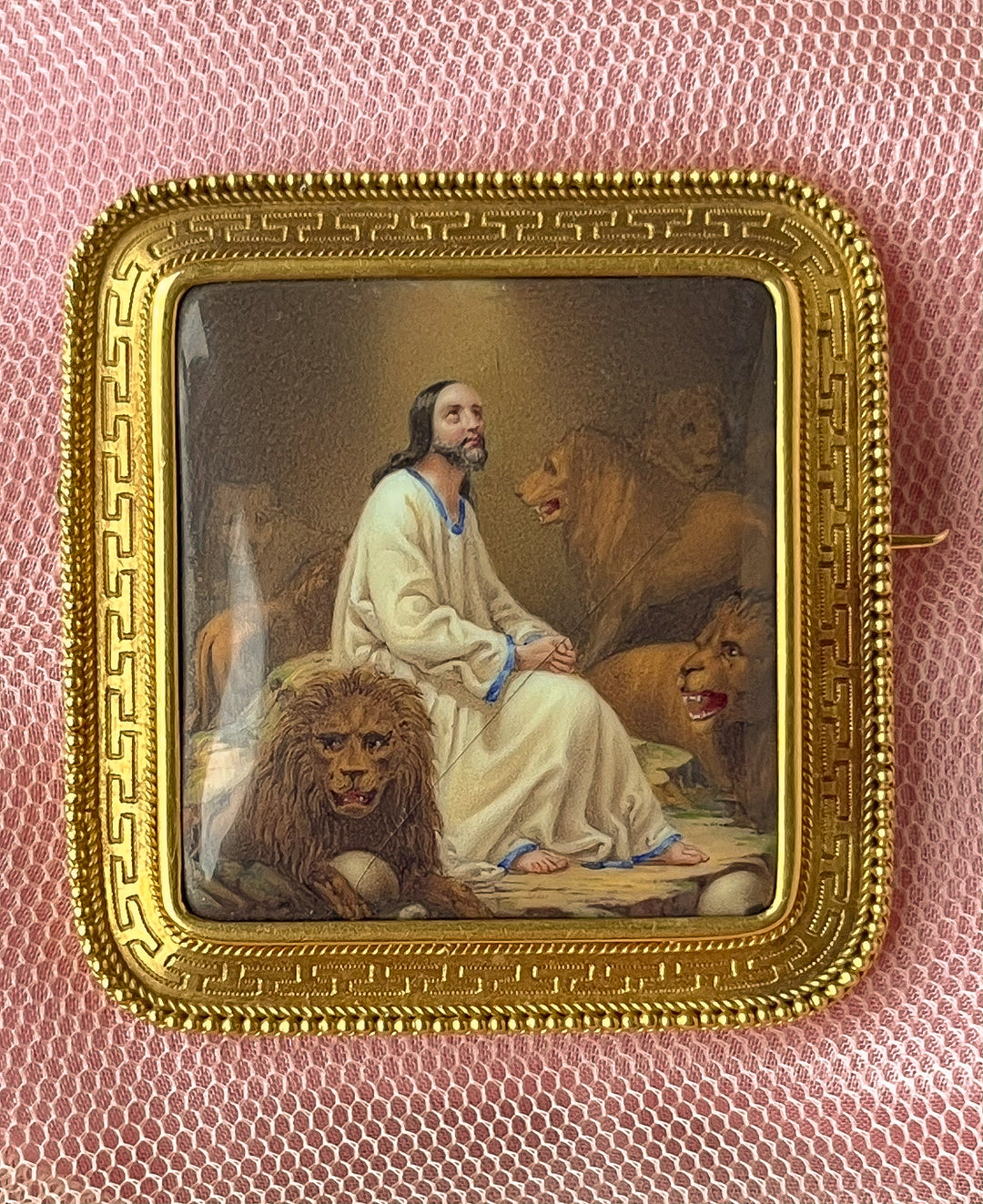 Porcelain Daniel in the Den of Lions Brooch