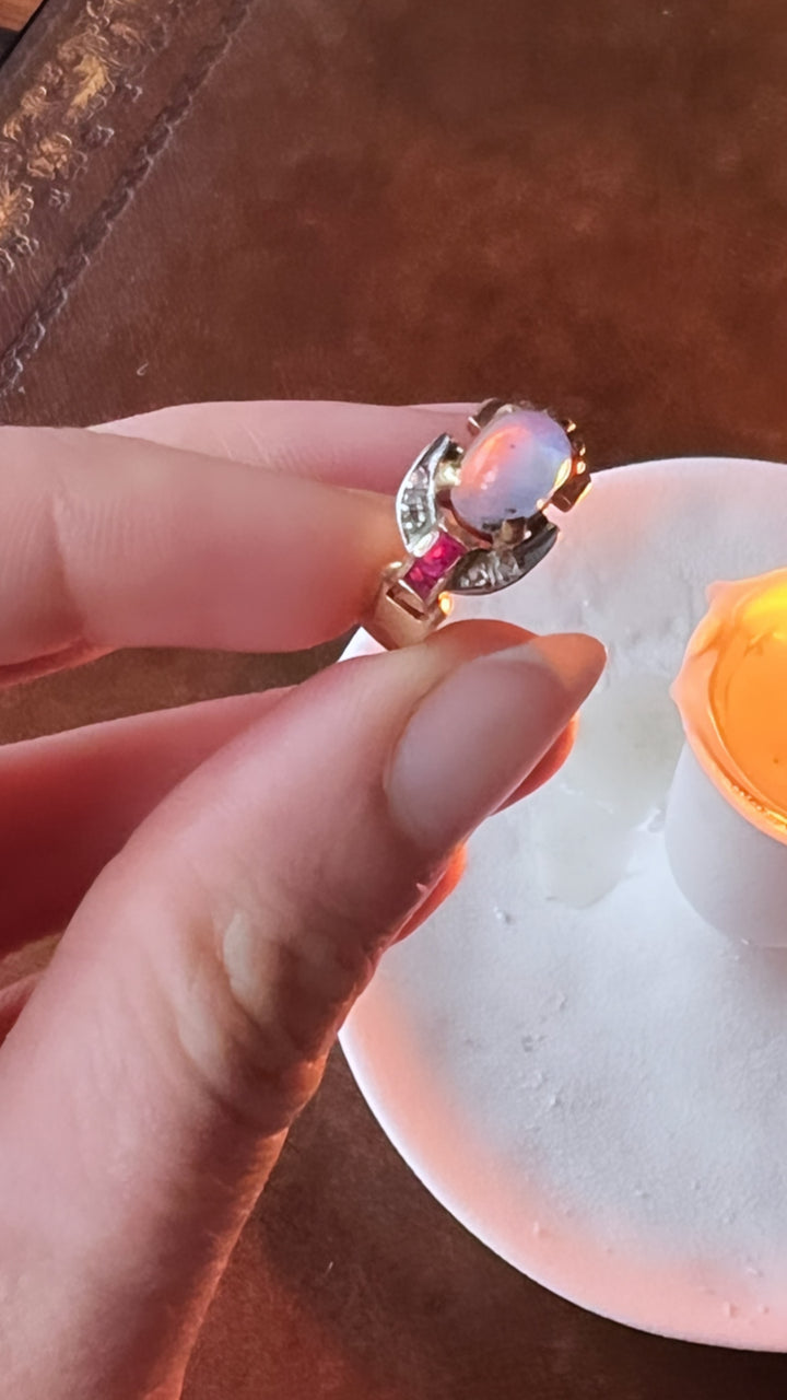 14ct Retro Star Sapphire, Diamond, And Ruby Buckle Ring