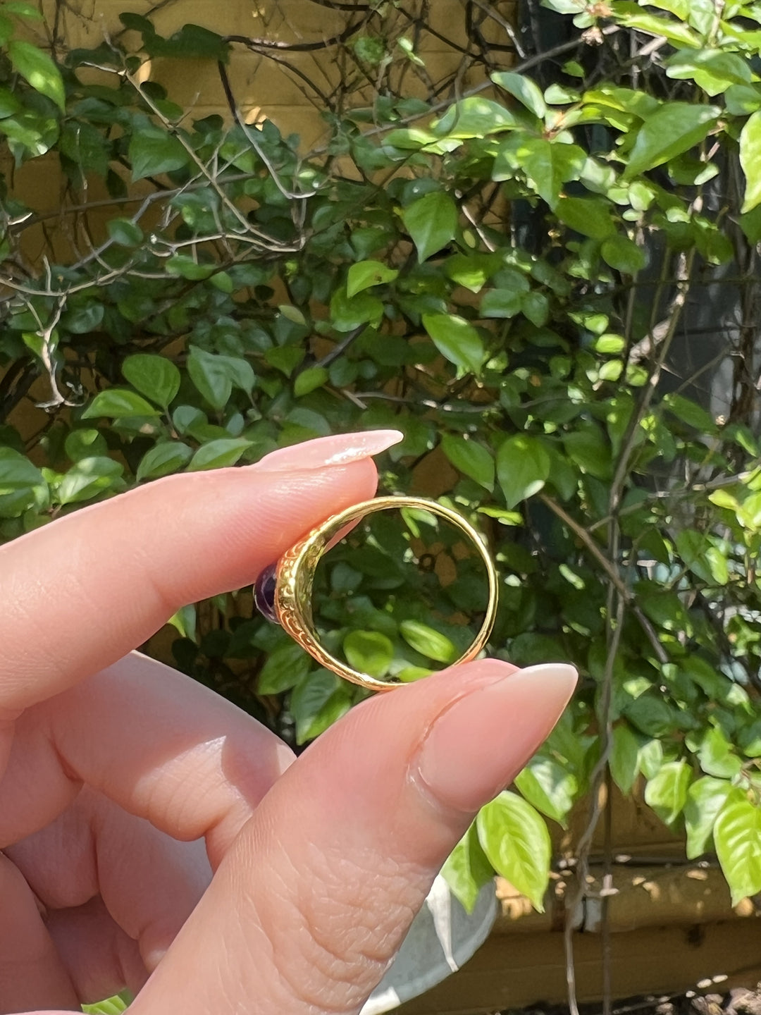 18ct Victorian Amethyst Cabochon Ring