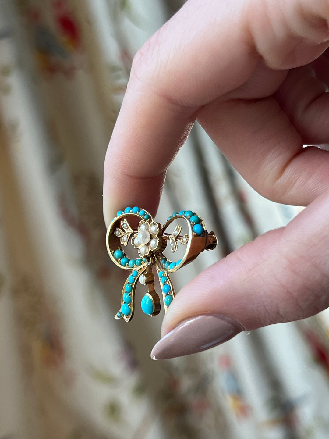 Late 19th C Turquoise and Pearl Bow in 15ct