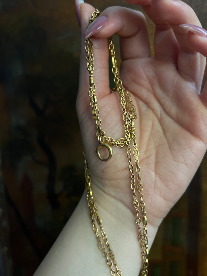 18ct French Art Nouveau Chain of 59”