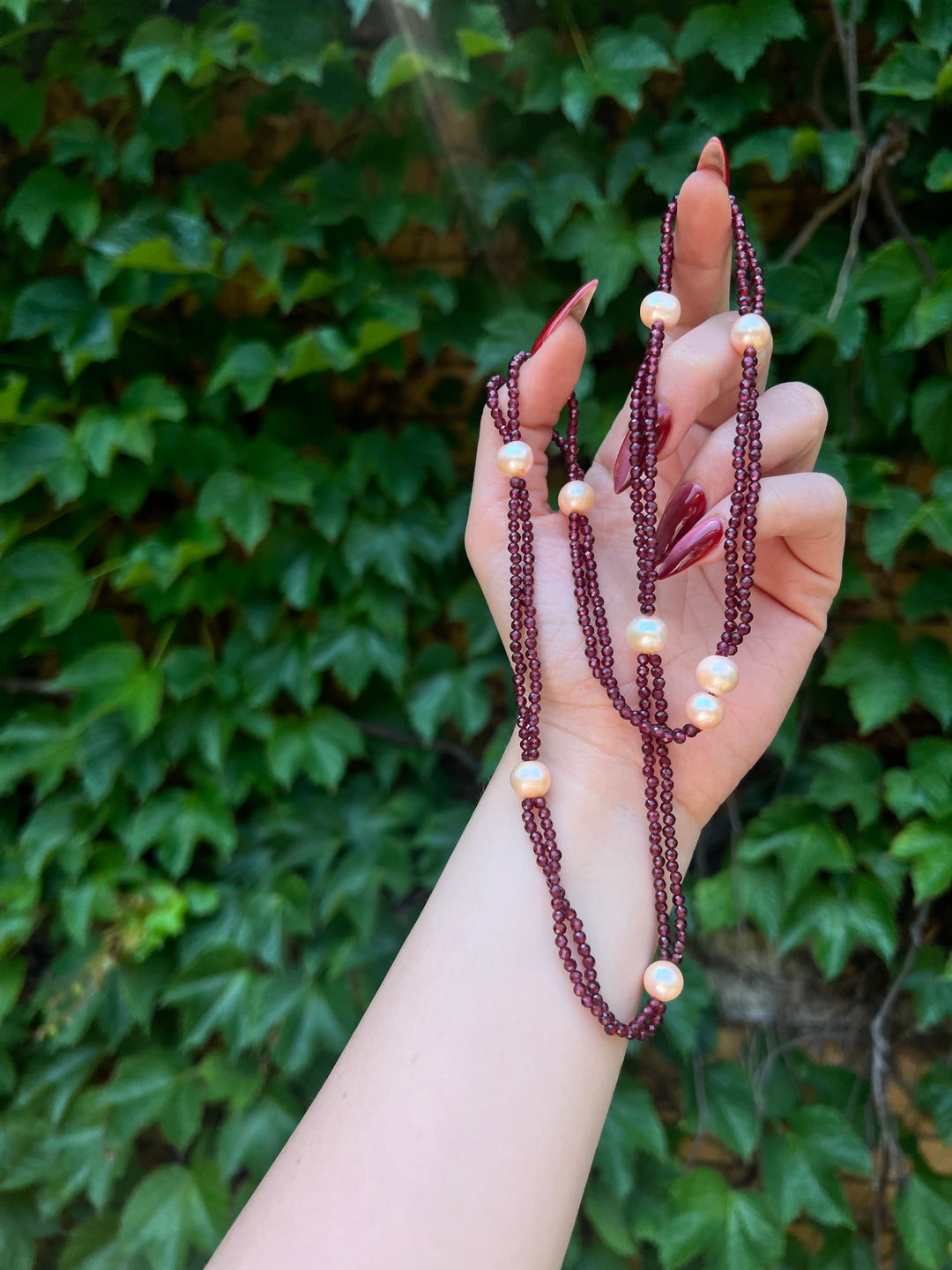 The Eloise Pearl Necklace in Garnet 25"