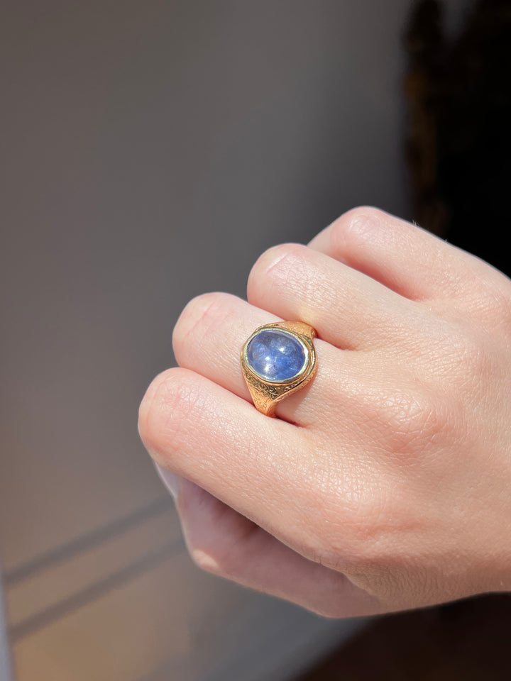 Exceptional Victorian Ceylon Sapphire Cabochon Ring | 4.60ct Unheated | 18ct Yellow Gold | c.1860s