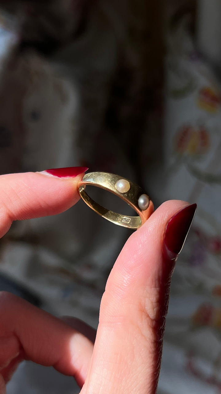 Gorgeous Victorian English Three Pearl Band 18ct