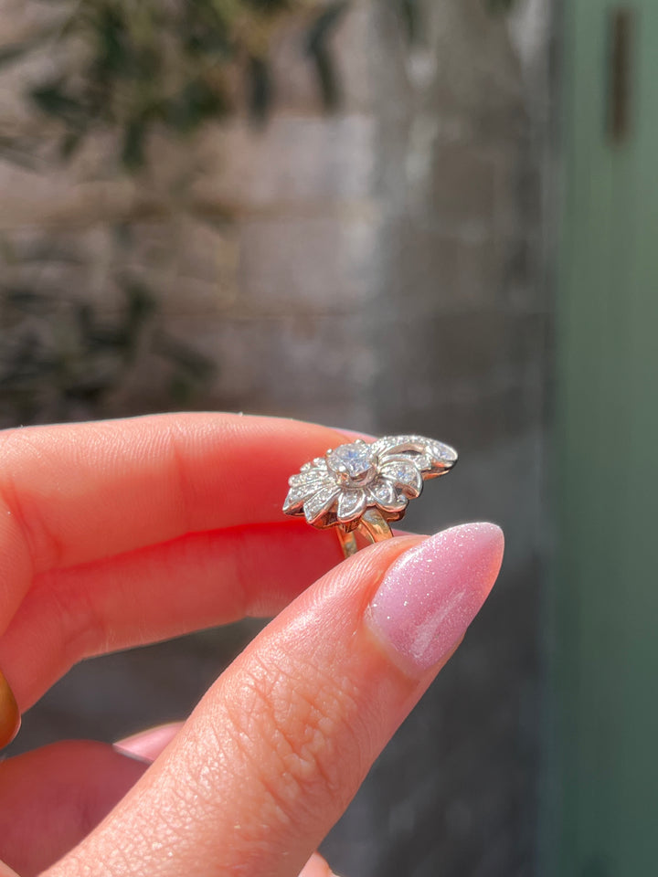 Vintage 1940’s Retro “Plume” Cluster Ring
