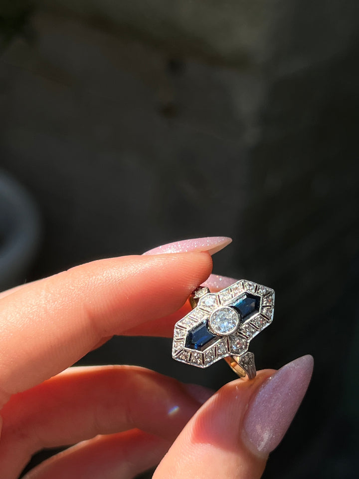Art Deco 18 ct Gold, Platinum, and Sapphire Ring