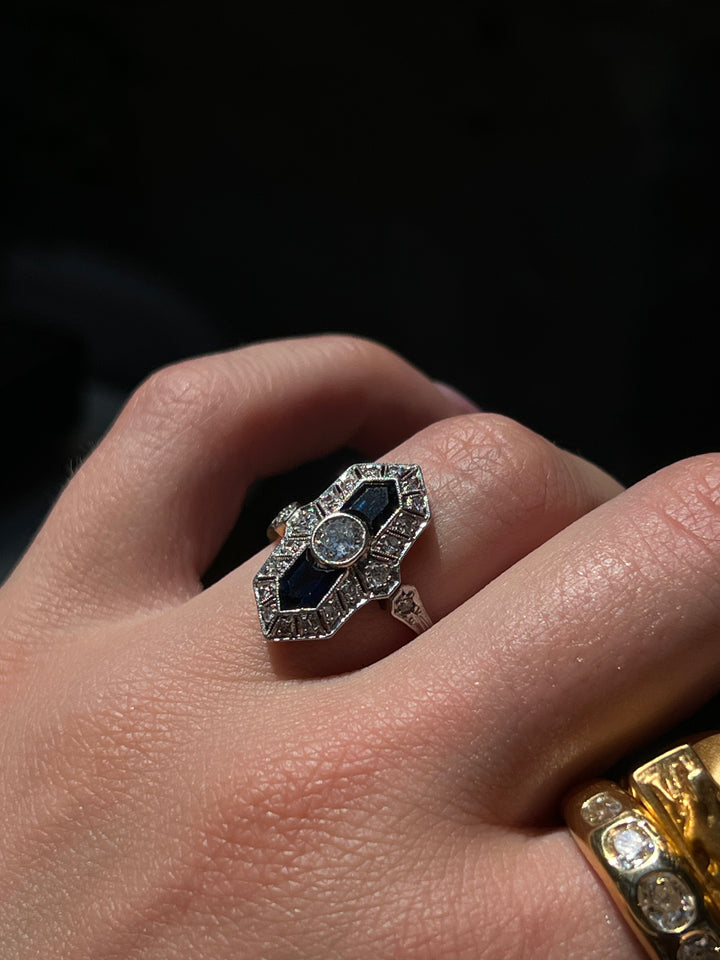Art Deco 18 ct Gold, Platinum, and Sapphire Ring