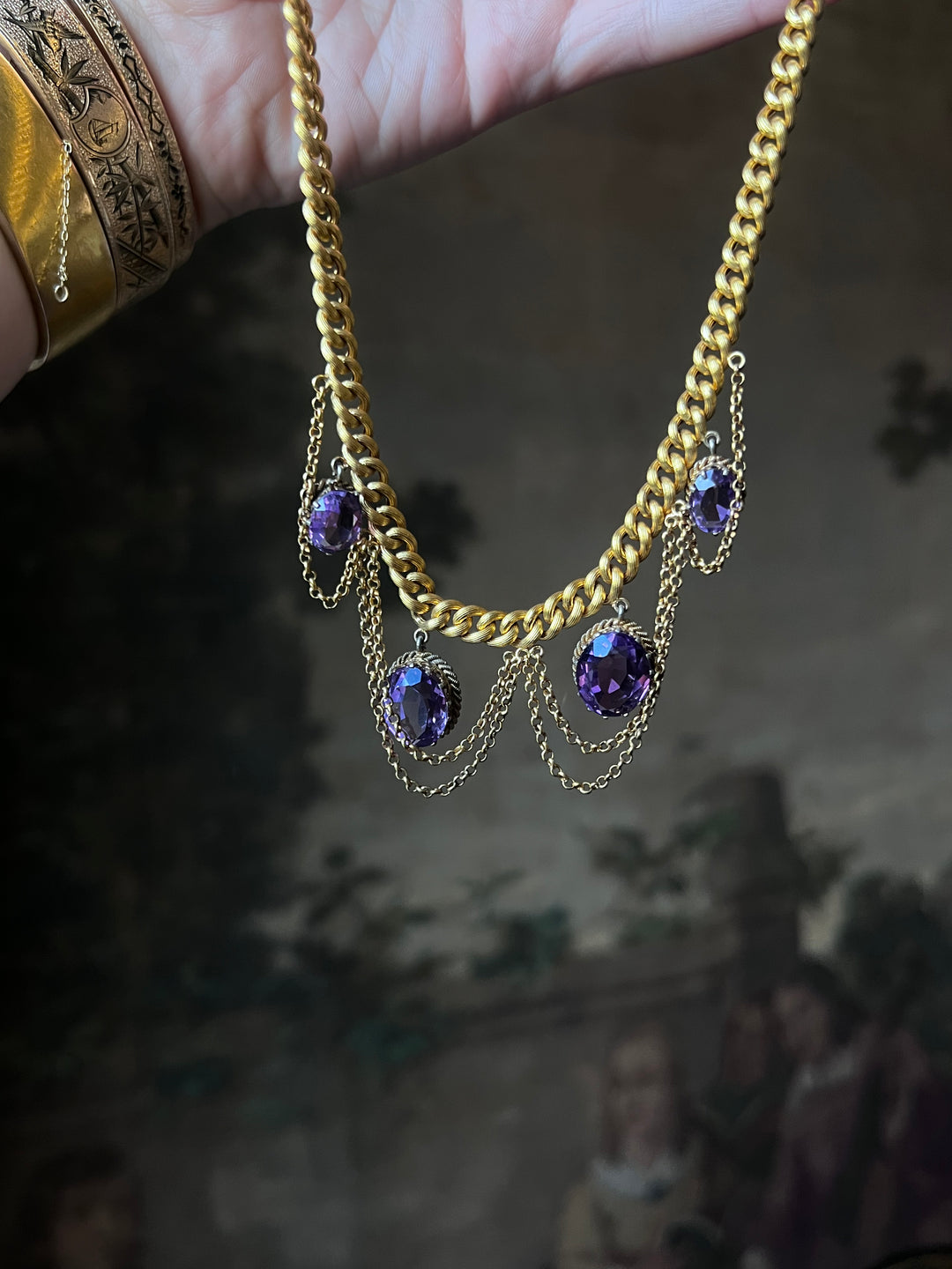 15ct Amethyst Festoon Necklace | Bloomed Gold Reeded Chain | English Victorian c.1870s