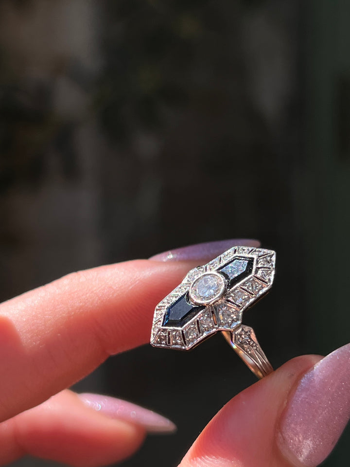Art Deco 18 ct Gold, Platinum, and Sapphire Ring