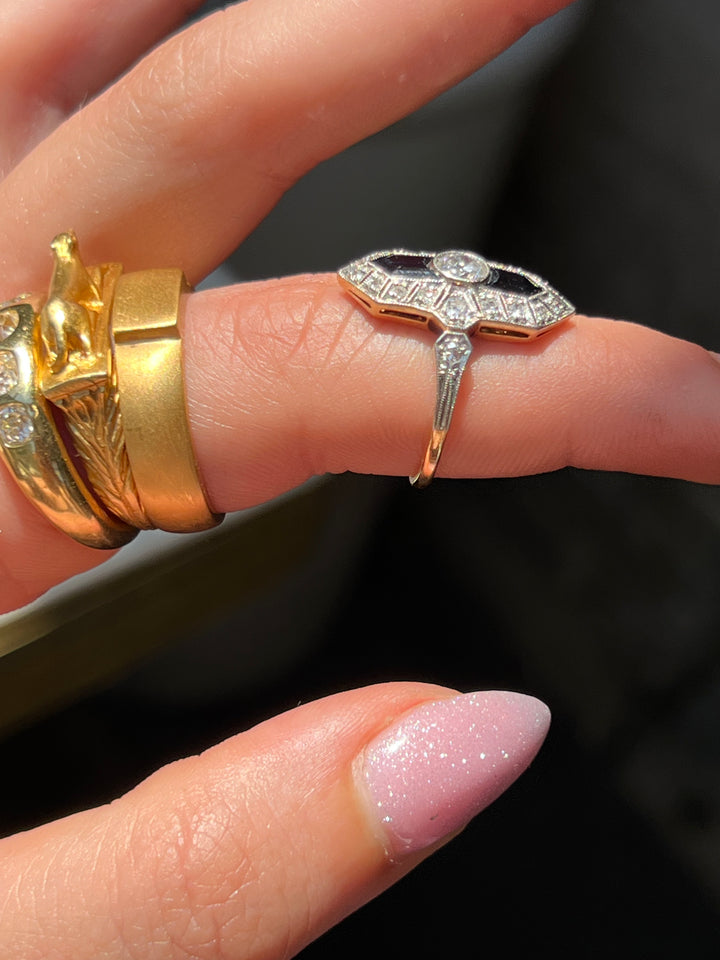 Art Deco 18 ct Gold, Platinum, and Sapphire Ring