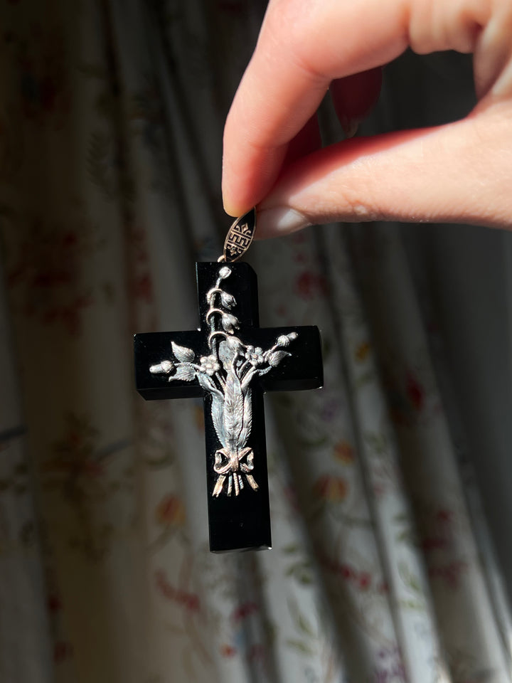 Exceptional Onyx Transient Cross c. 1860