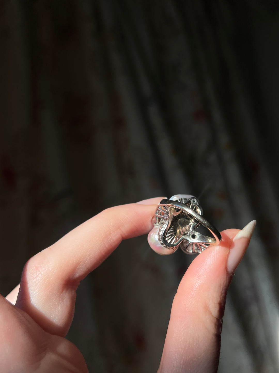 Massive Sensual 1940’s Cocktail Ring Featuring 3 Exceptional Pearls