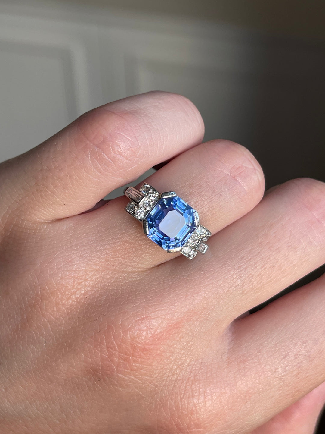 French Art Deco Unheated Ceylon Sapphire Ring | 5.45ct Octagonal Cut | Platinum | c.1925