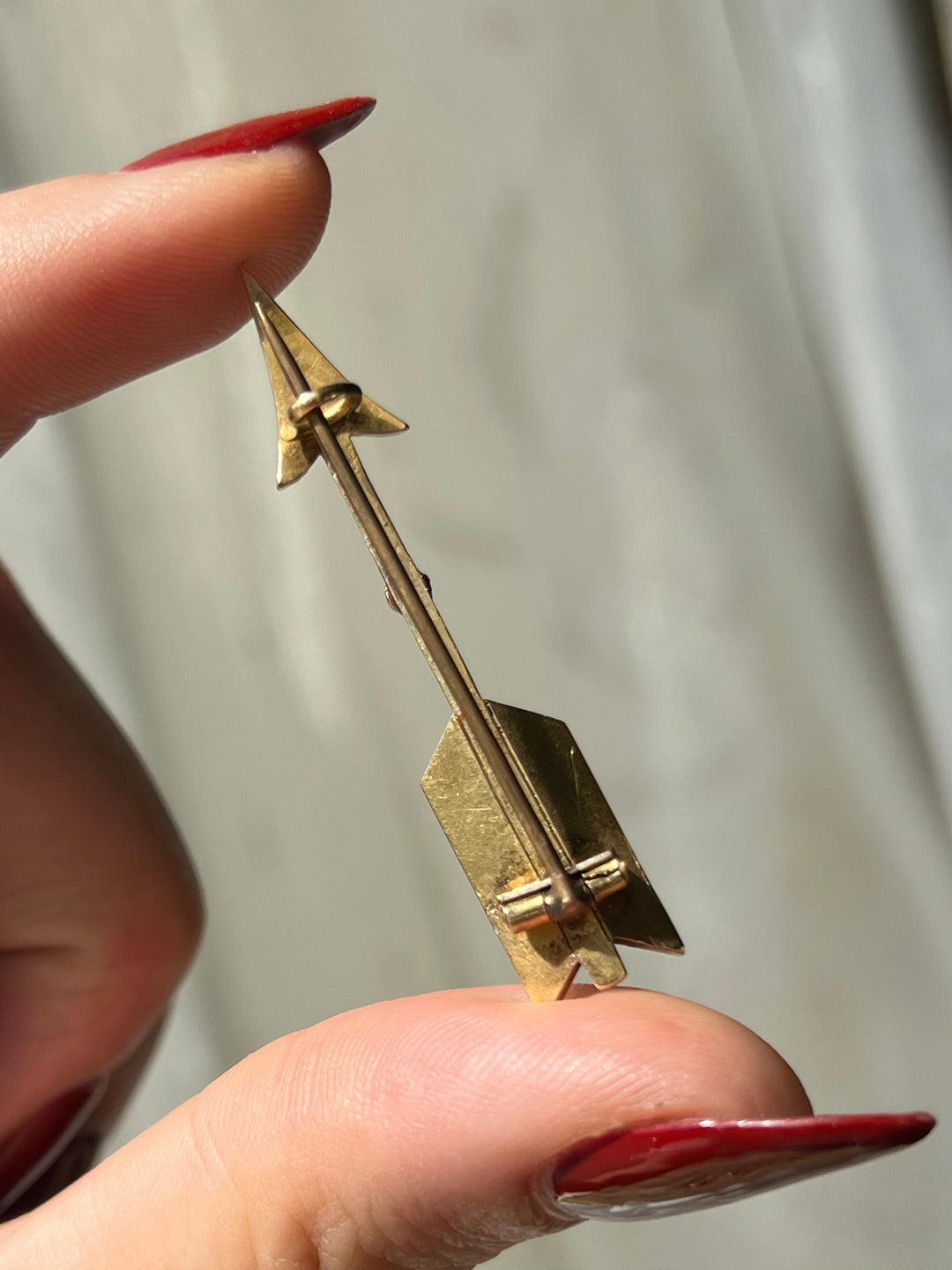 Wonderful Petite Pearl Embelished Arrow Brooch