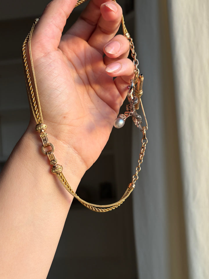 Outstanding Charles X Period French Tricolor Gold Chain, circa 1825