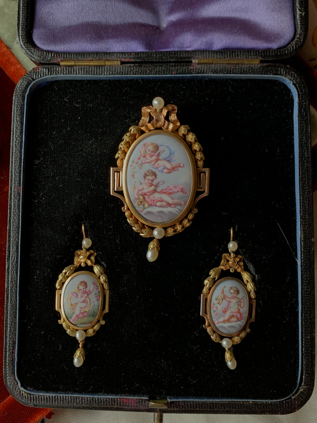 19th Century French Rococo Revival Demi-Parure of Putti