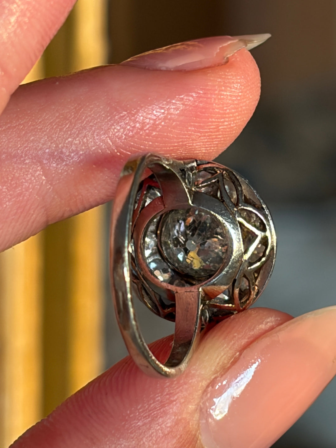 Outstanding Edwardian Platinum + 18ct Diamond Daisy Ring